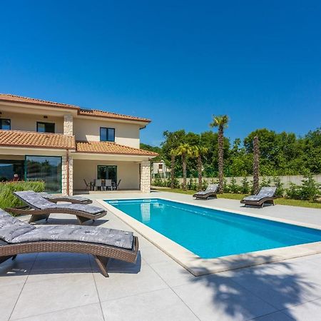 Villa Palma With Heated Private Pool Podhum Екстериор снимка