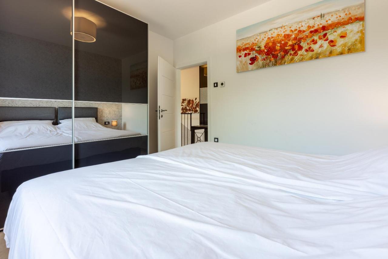Villa Palma With Heated Private Pool Podhum Екстериор снимка