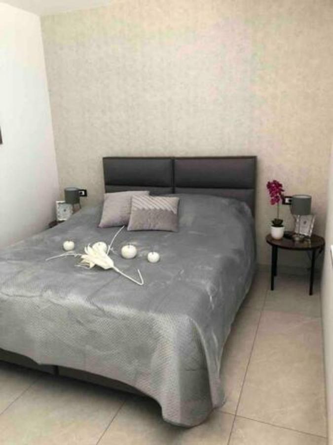 Villa Palma With Heated Private Pool Podhum Екстериор снимка